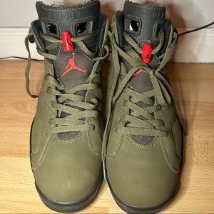 2019
Travis Scott x Air Jordan 6 Retro
'Olive'
Used